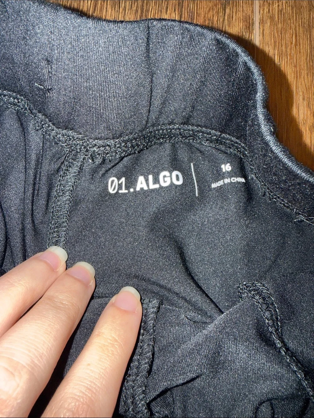01.Algo comfortable black